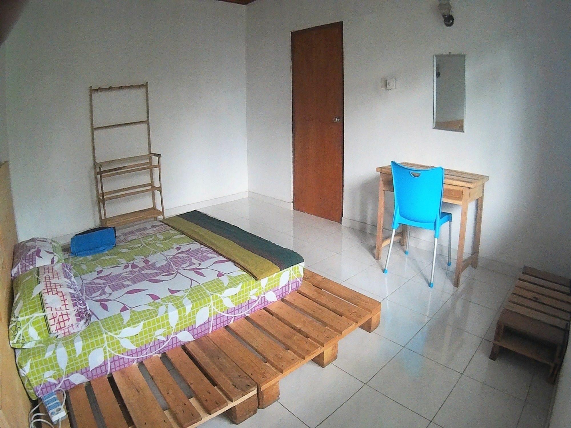 The Pallet House Dehiwala-Mont Lavinia Extérieur photo